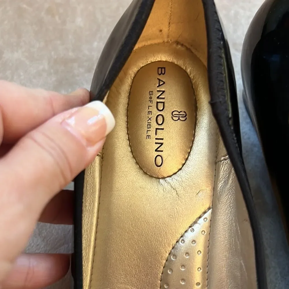 Bandolino Sz 9.5 Classic Black Patent Wedge Gold Buckle Toe Dress Shoes EUC